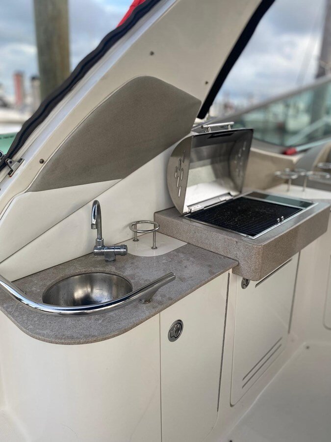 2007-sea-ray-31-b93ced