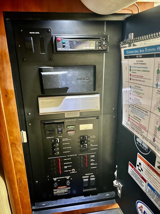 2007-sea-ray-31-b93ced