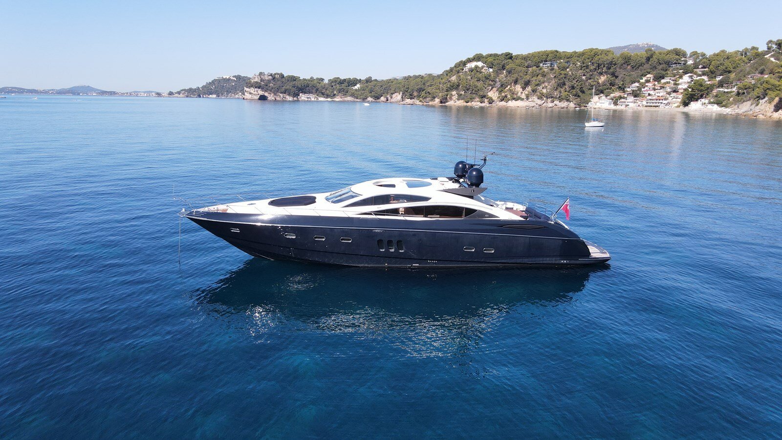 2007-sunseeker-82-4ab9f5