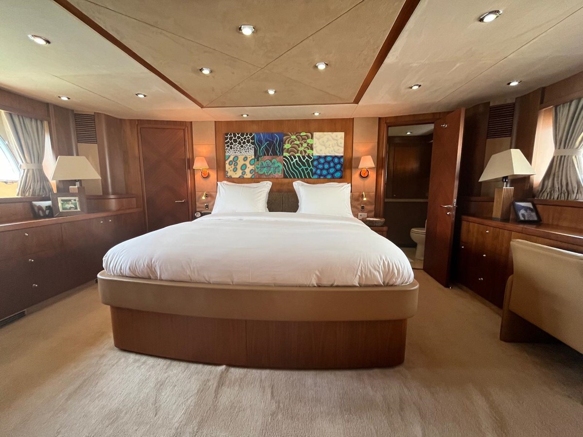 2007-sunseeker-91-11-ba4893