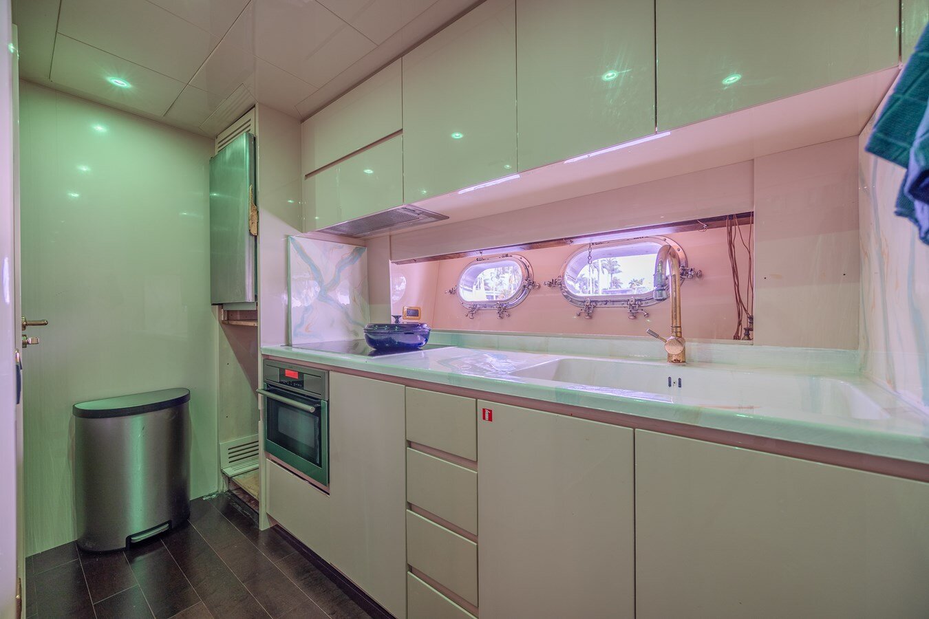 2007-tecnomar-90-1bafbf