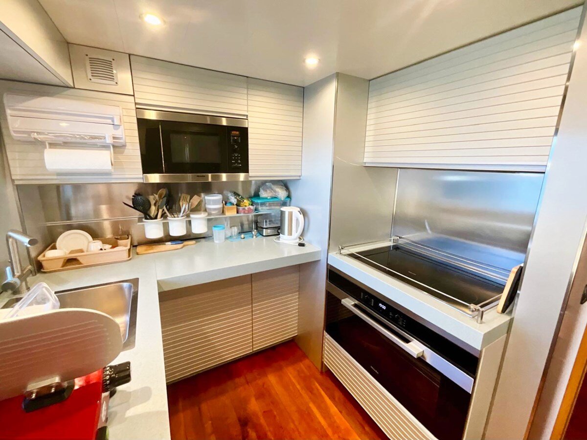 2007-terranova-yachts-85-8-d90084