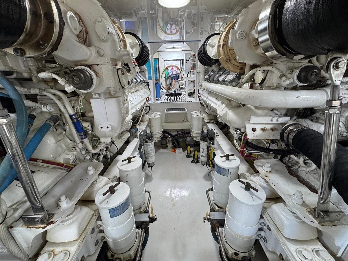 2007-viking-52-563126