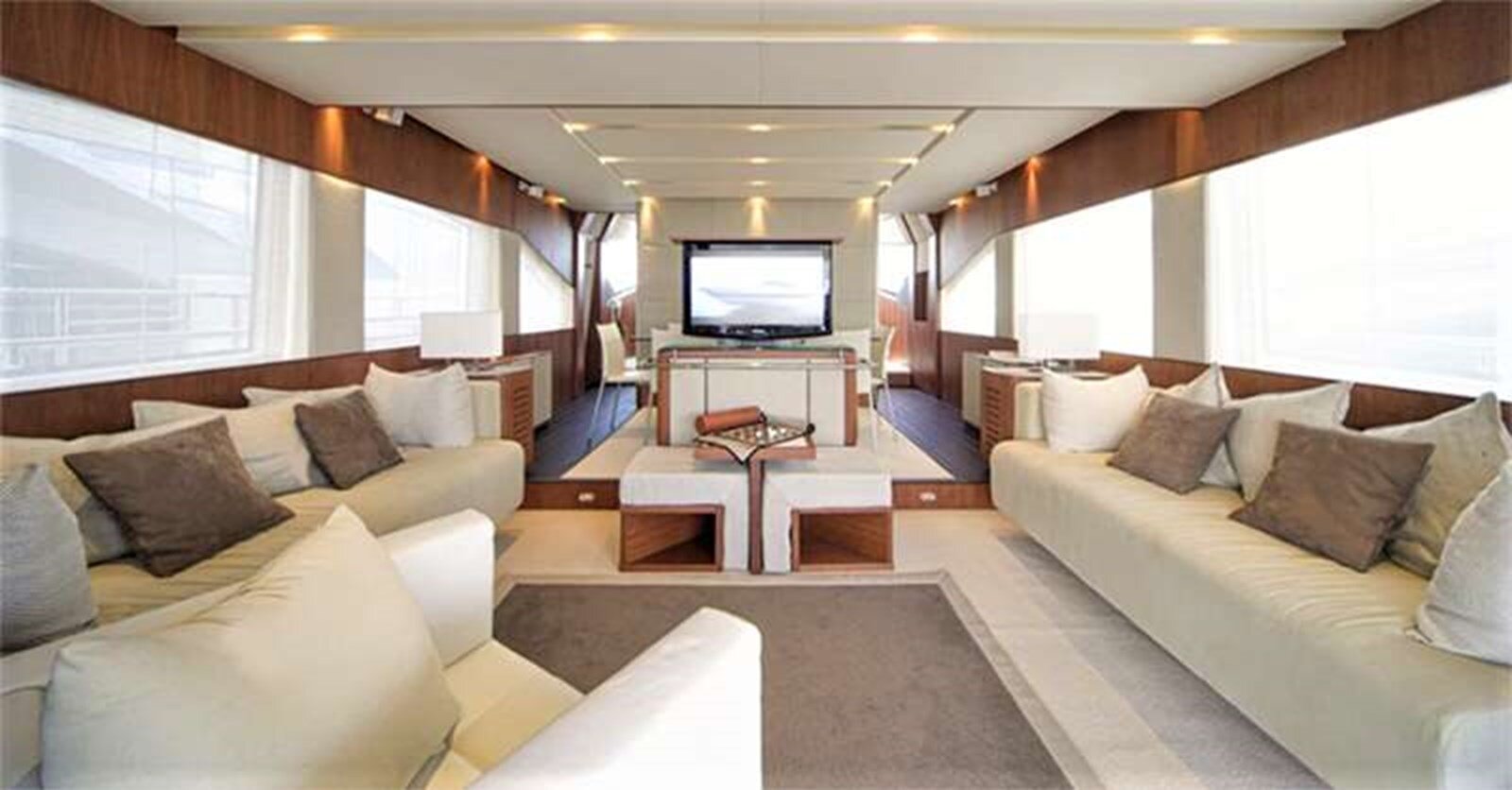 2008 AICON YACHTS 77' 3