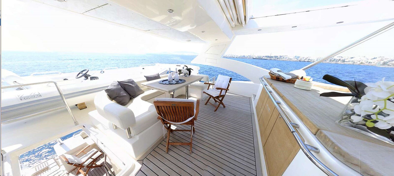 2008 AICON YACHTS 77' 3