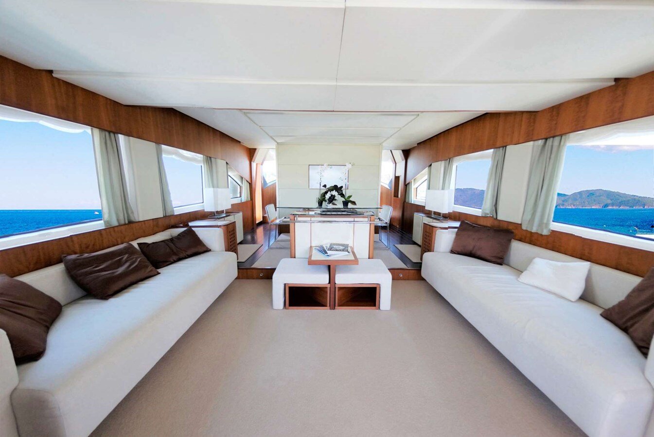 2008 AICON YACHTS 77' 3