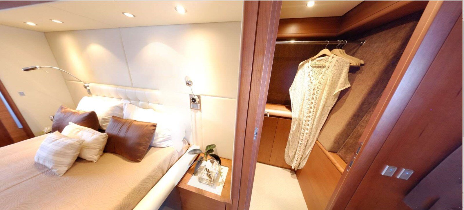 2008 AICON YACHTS 77' 3