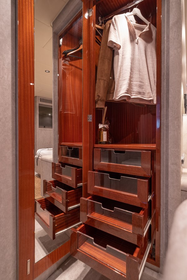 2008 ARNO LEOPARD 101' 9