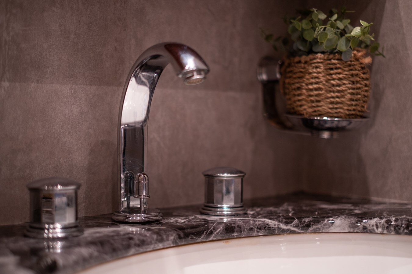 2008 ARNO LEOPARD 101' 9