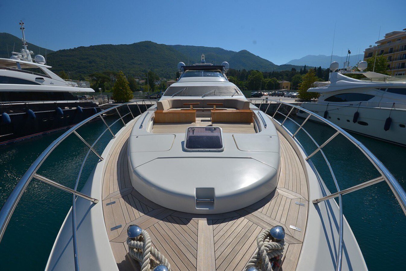 2008-azimut-yachts-100-11-ec6cb3