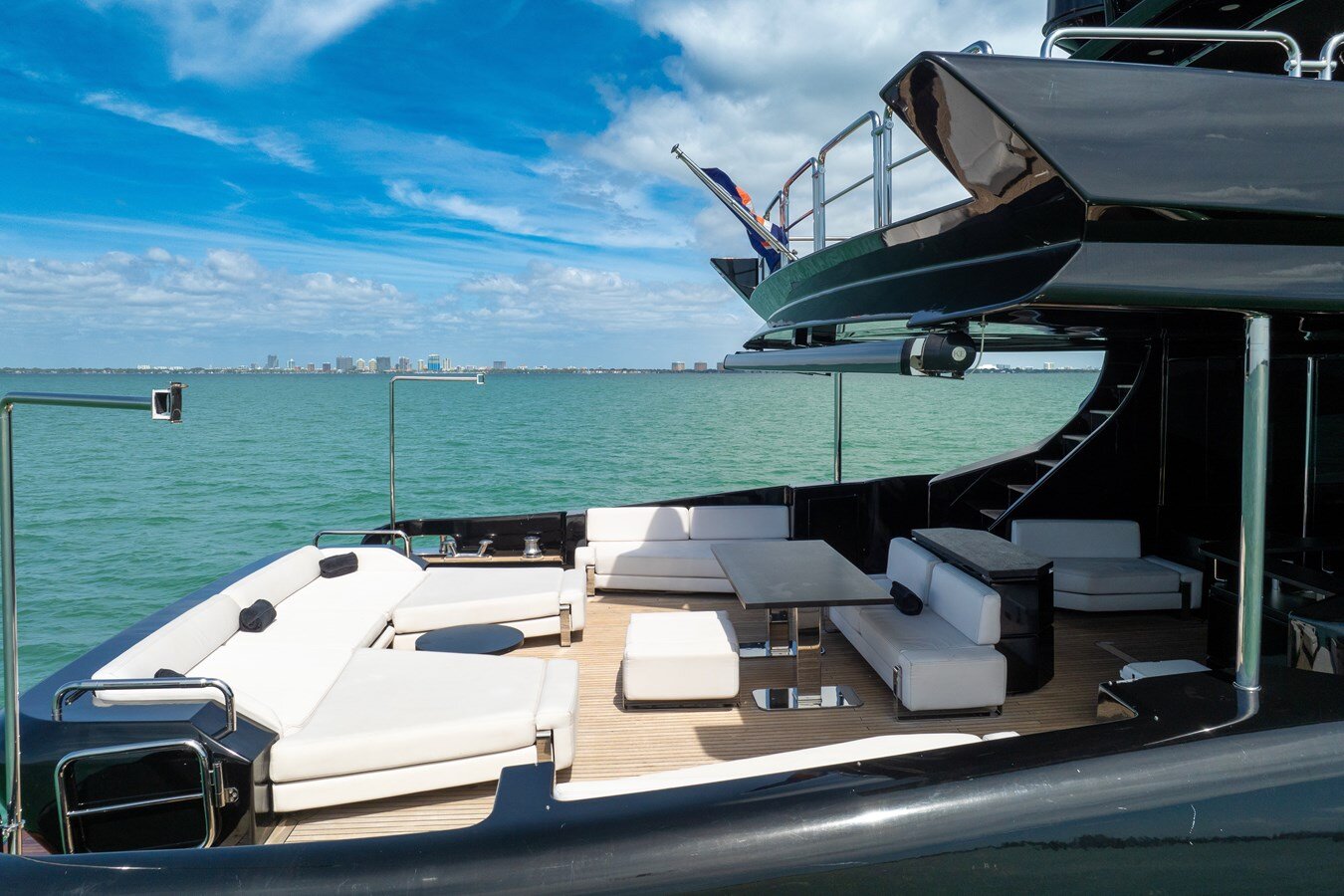 2008 AZIMUT YACHTS 103'