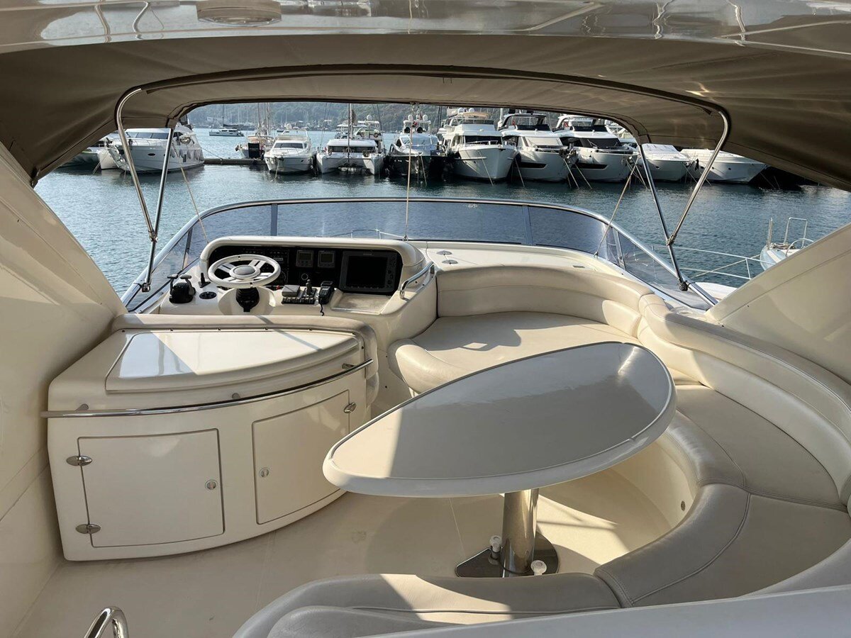 2008-azimut-yachts-55-6-33a937