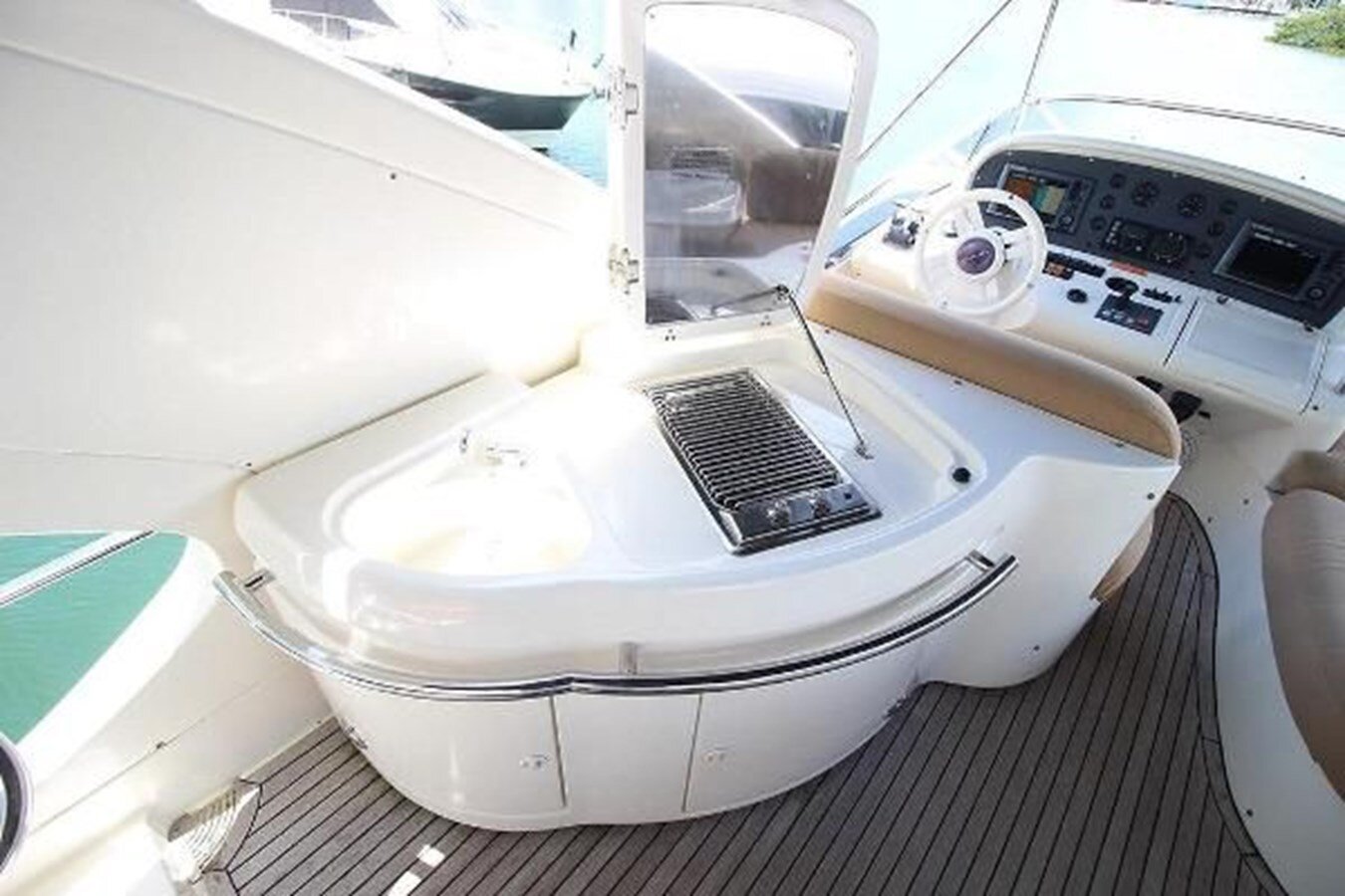 2008-azimut-yachts-65-1-0e19d9