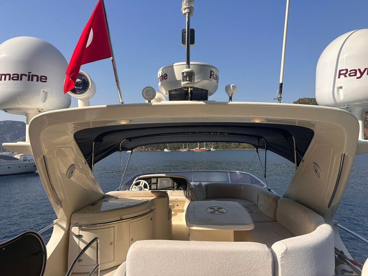 2008-azimut-yachts-65-2-0e3727