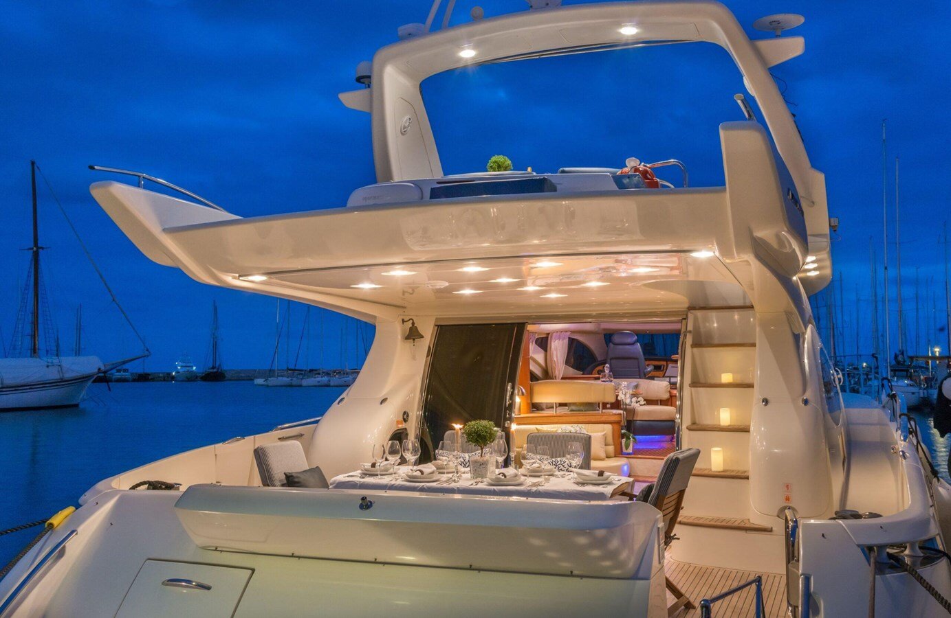 2008 AZIMUT YACHTS 68'