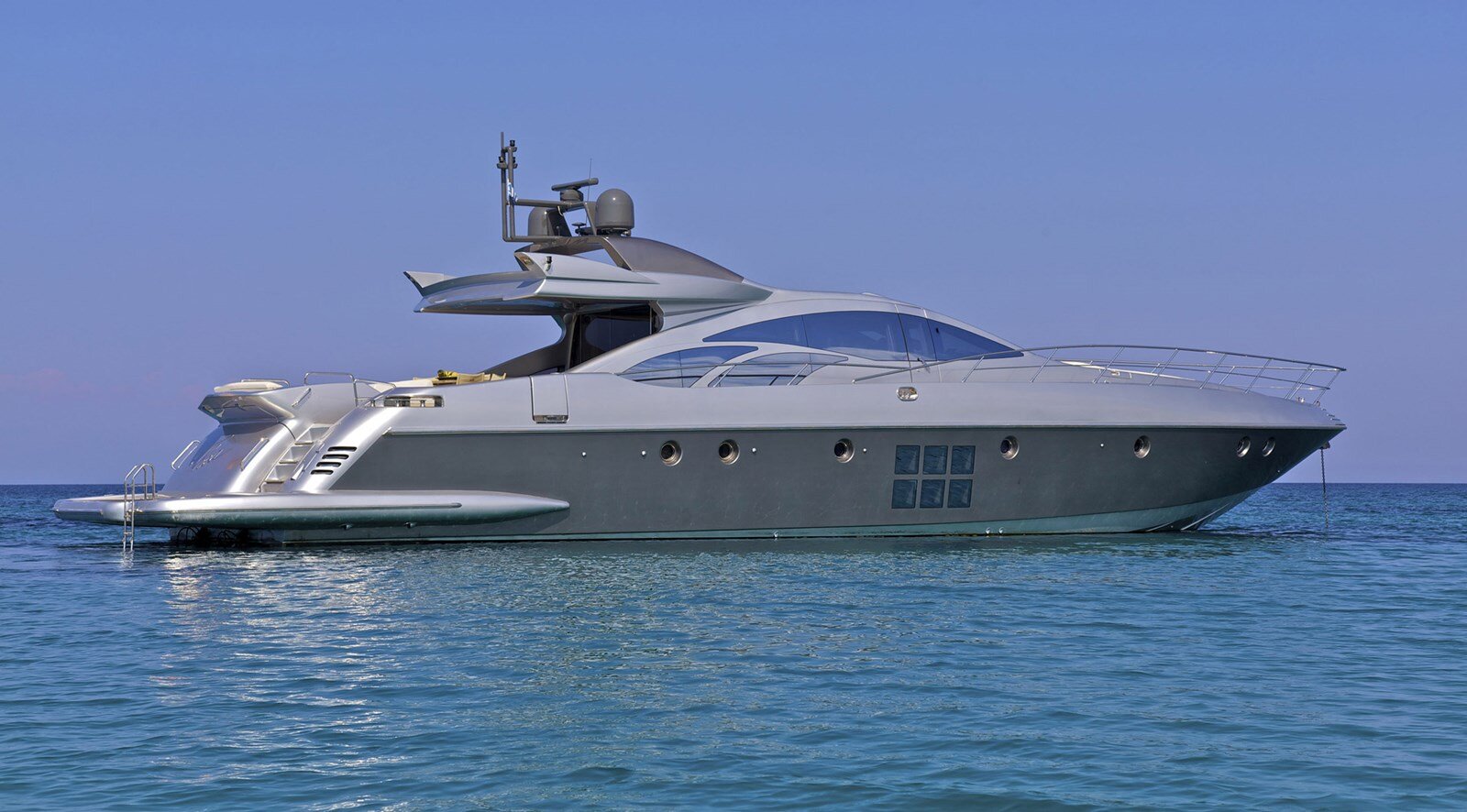 2008 AZIMUT YACHTS 87'