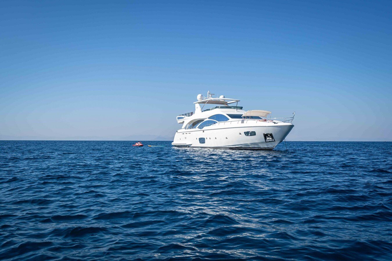 2008 AZIMUT YACHTS 98' 2