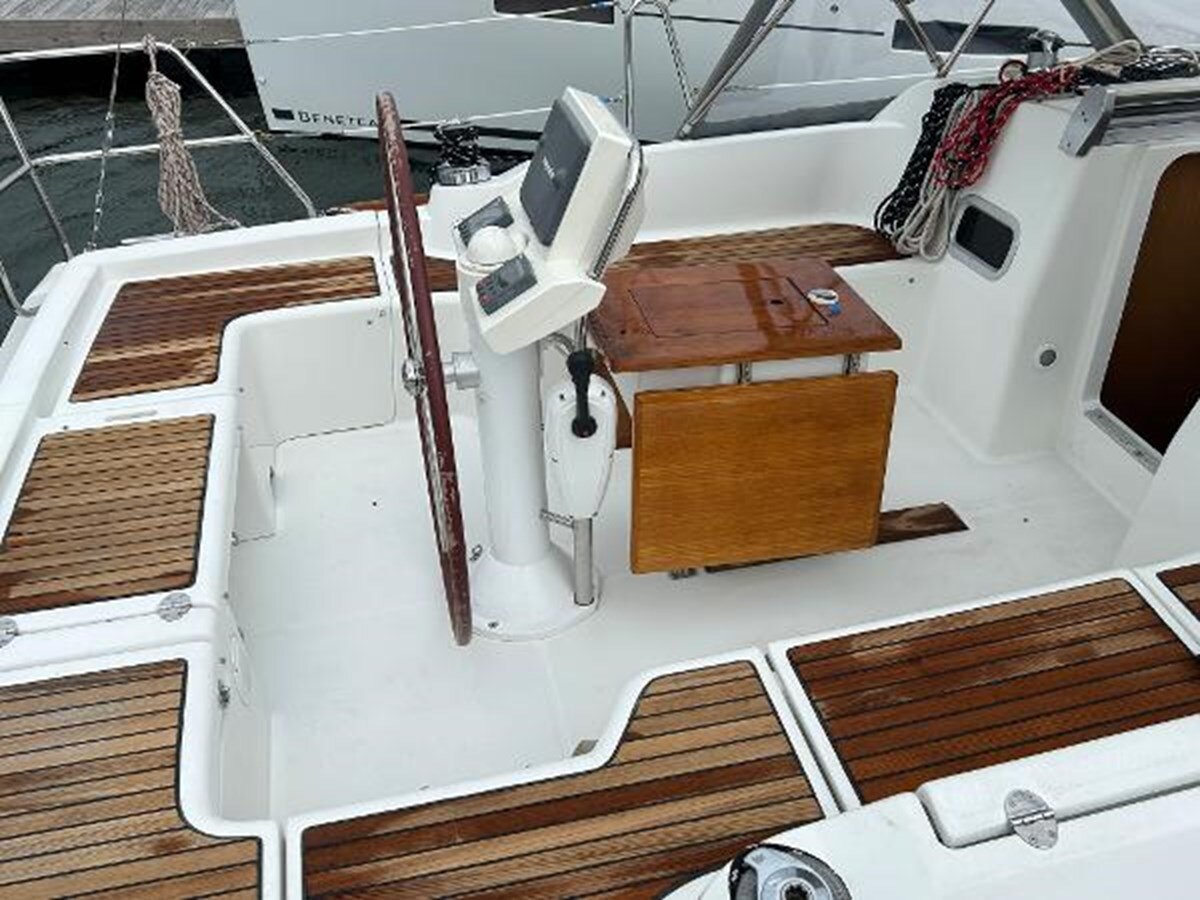 2008-beneteau-37-4-7057ef