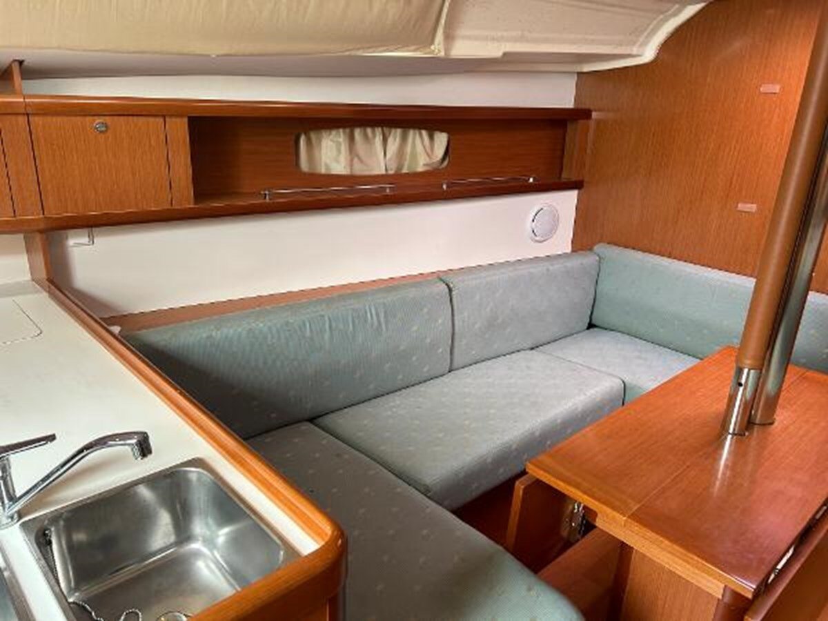 2008-beneteau-37-4-7057ef