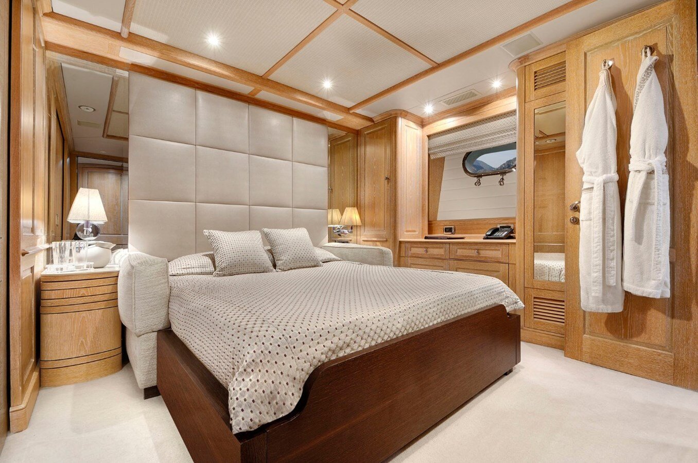 2008 BENETTI 114' 10