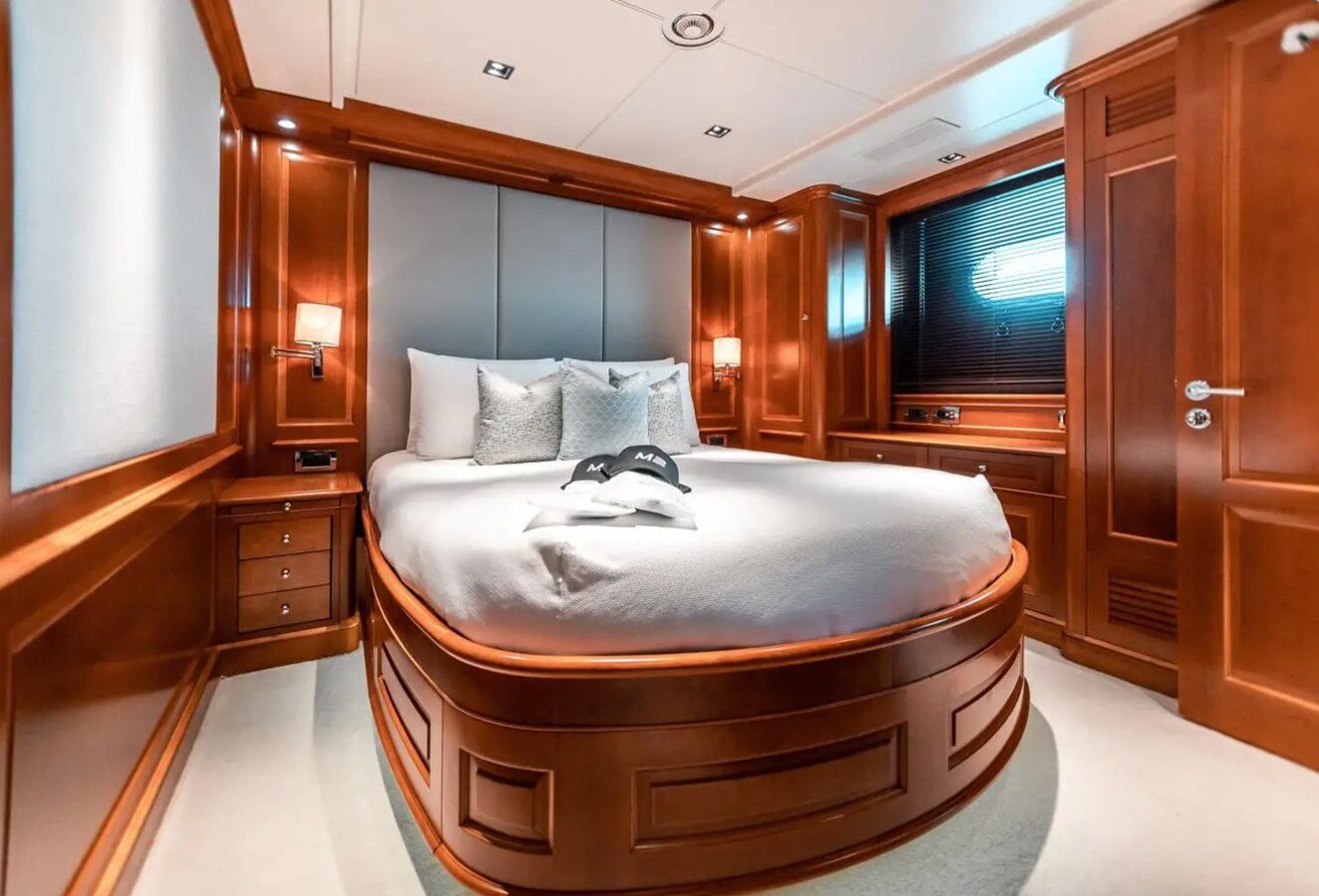 2008 BENETTI 120' 1