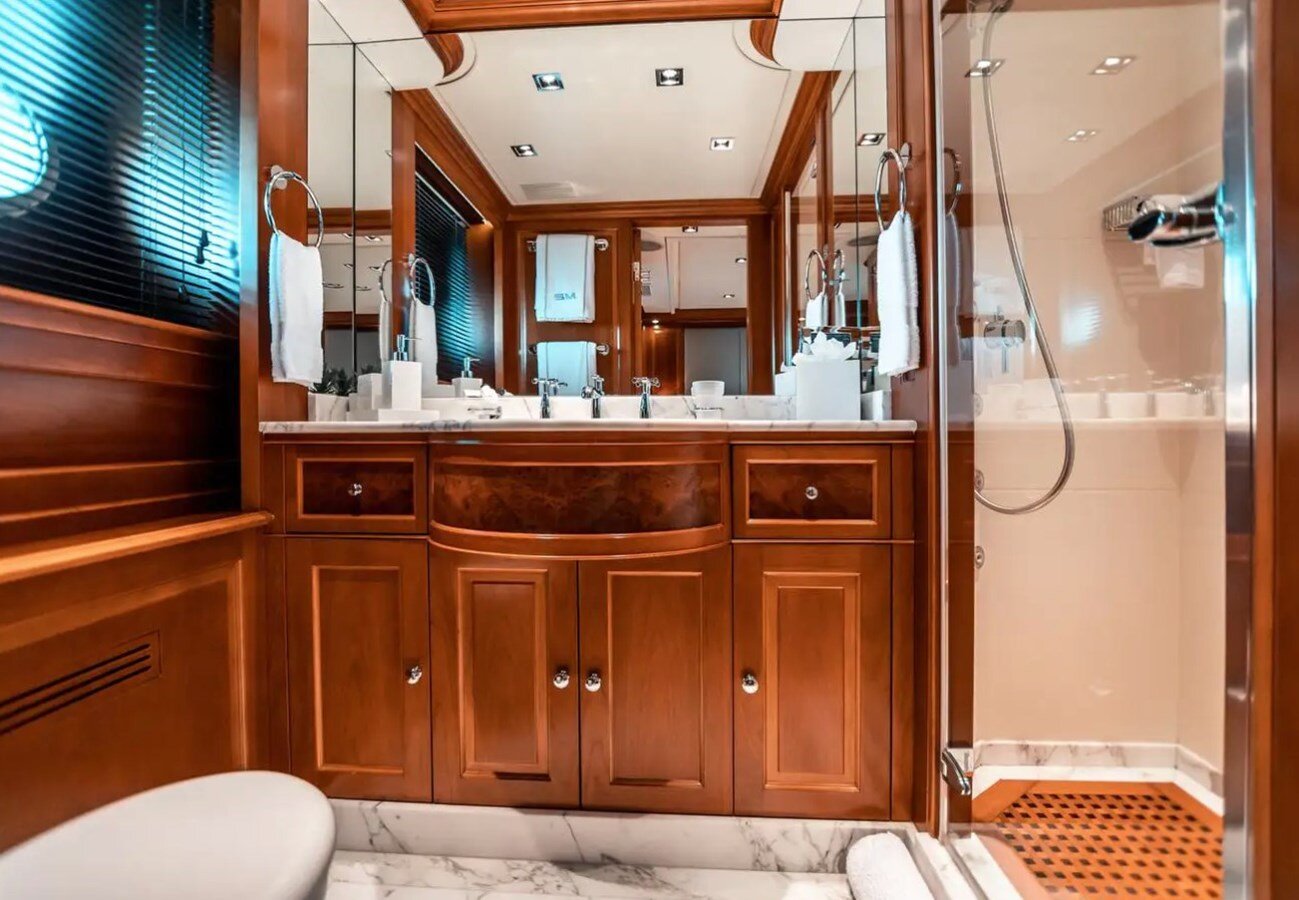 2008 BENETTI 120' 1