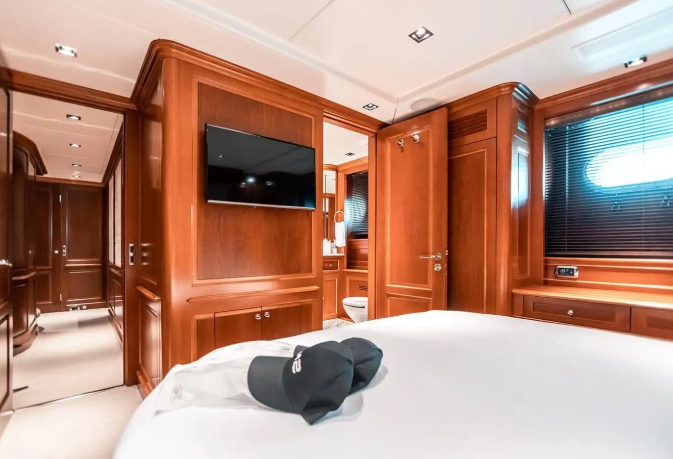 2008 BENETTI 120' 1