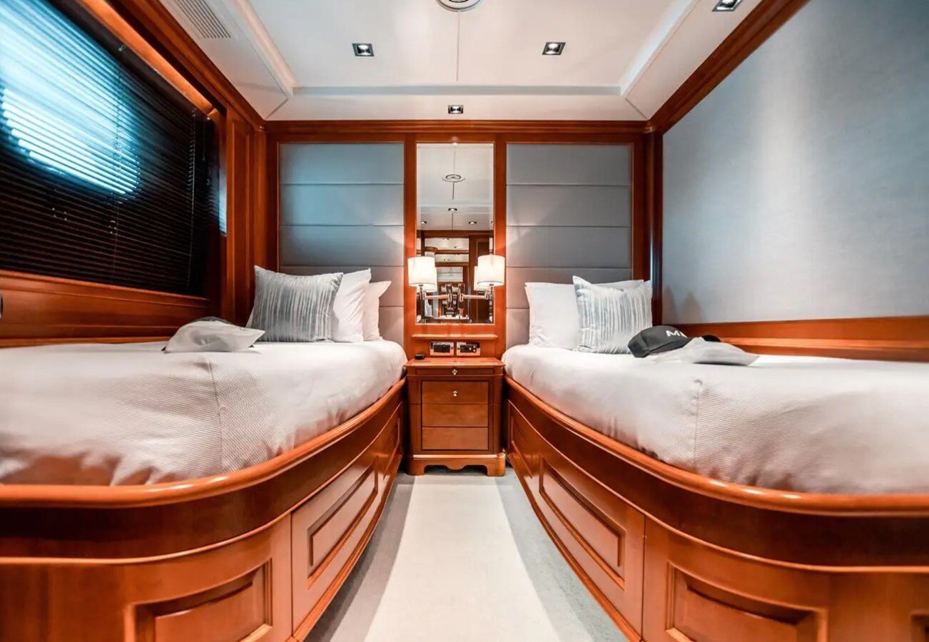 2008 BENETTI 120' 1