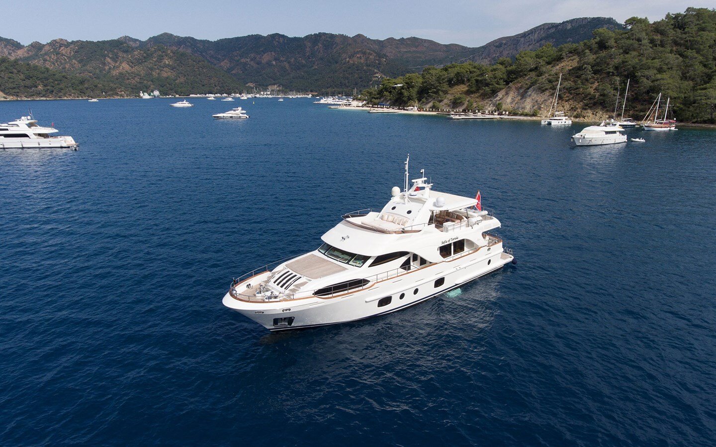2008-benetti-83-8-6e9ab0