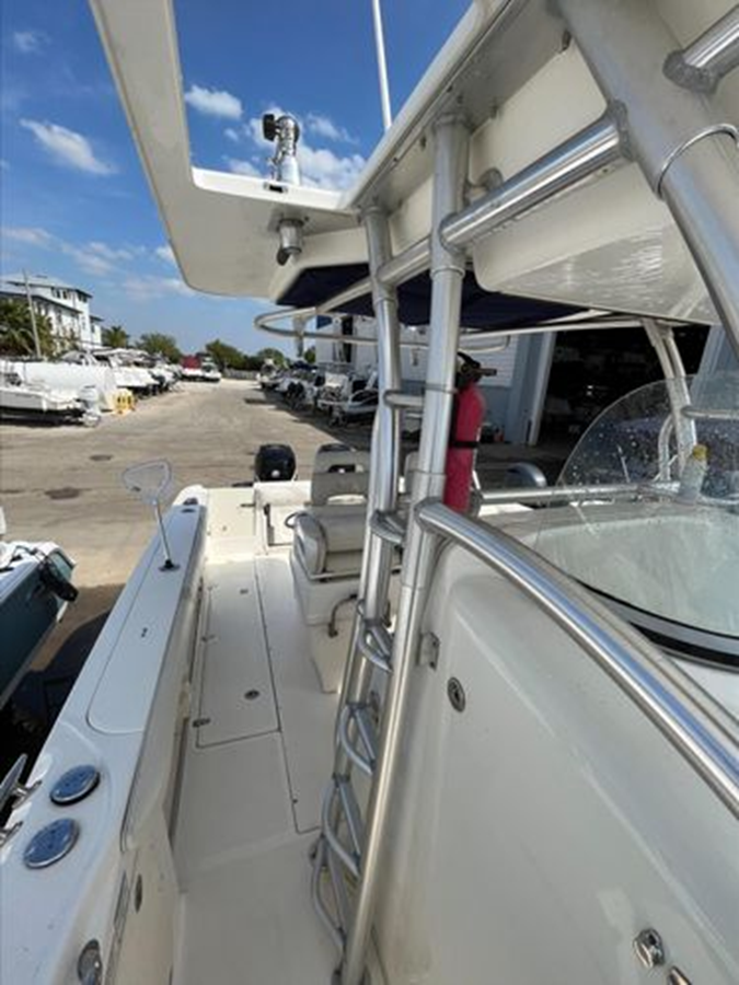 2008-boston-whaler-32-2-7cf12c