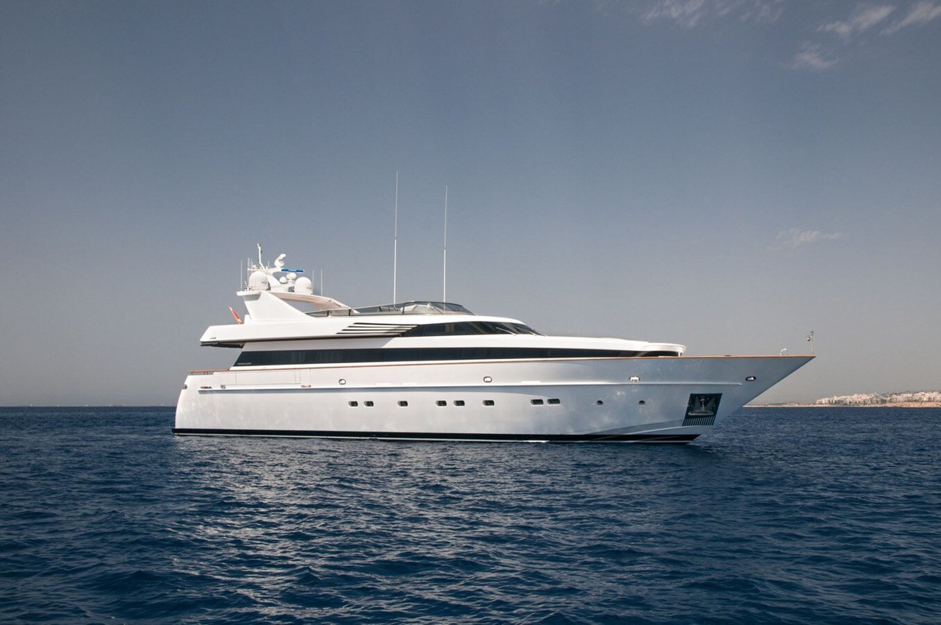 2008 CANTIERE DEL PARDO 105'