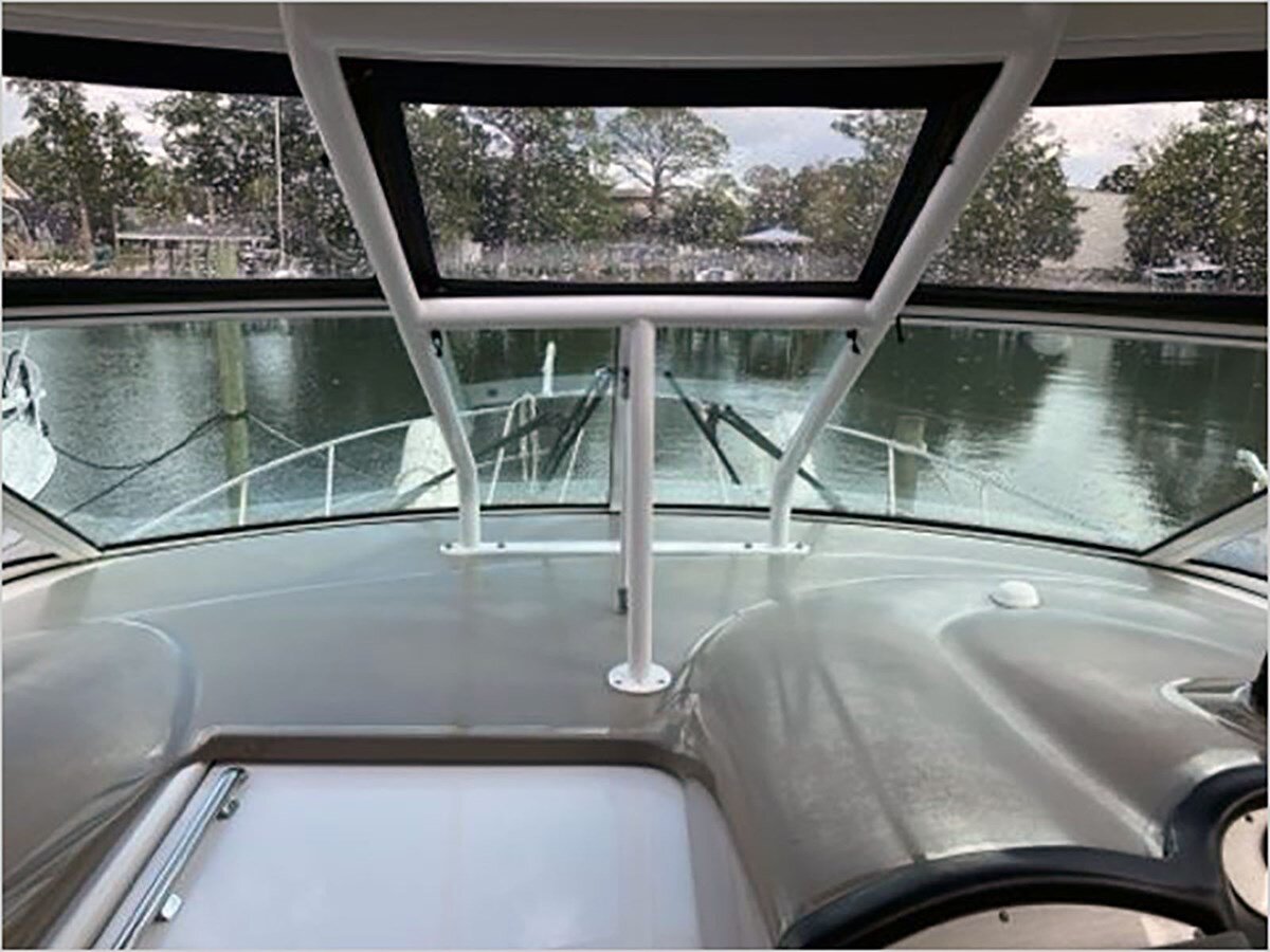 2008-cruisers-yachts-42-1-ae5f58