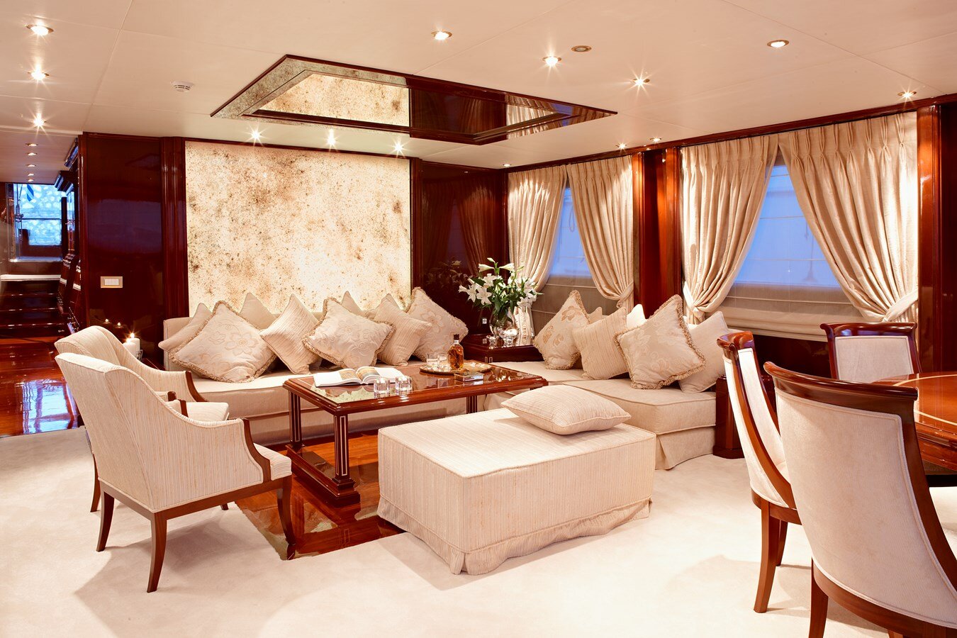 2008-custom-137-10-ec1033