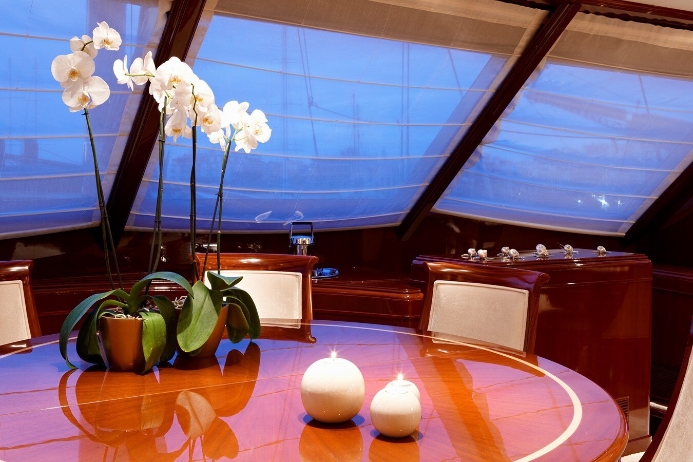 2008-custom-137-10-ec1033