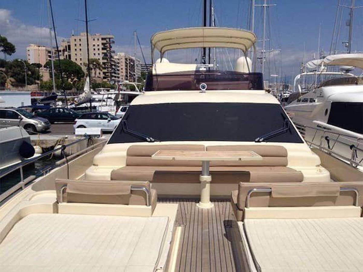 2008-ferretti-68-11-a486b4