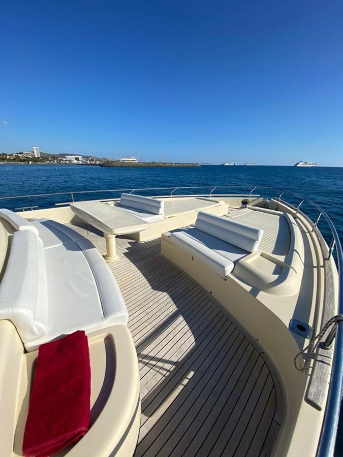 2008-ferretti-68-11-a486b4