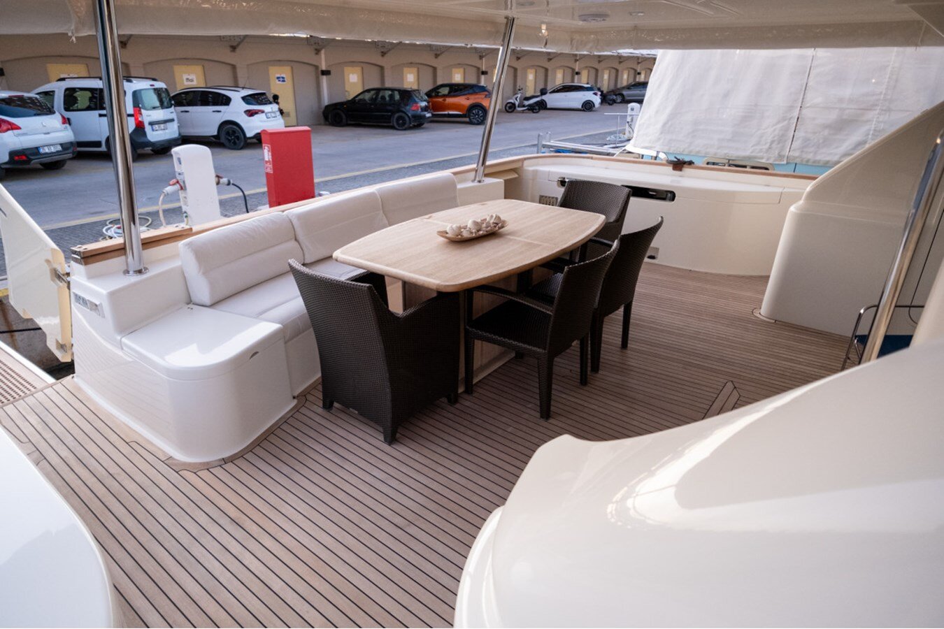 2008-ferretti-custom-line-86-f62b46