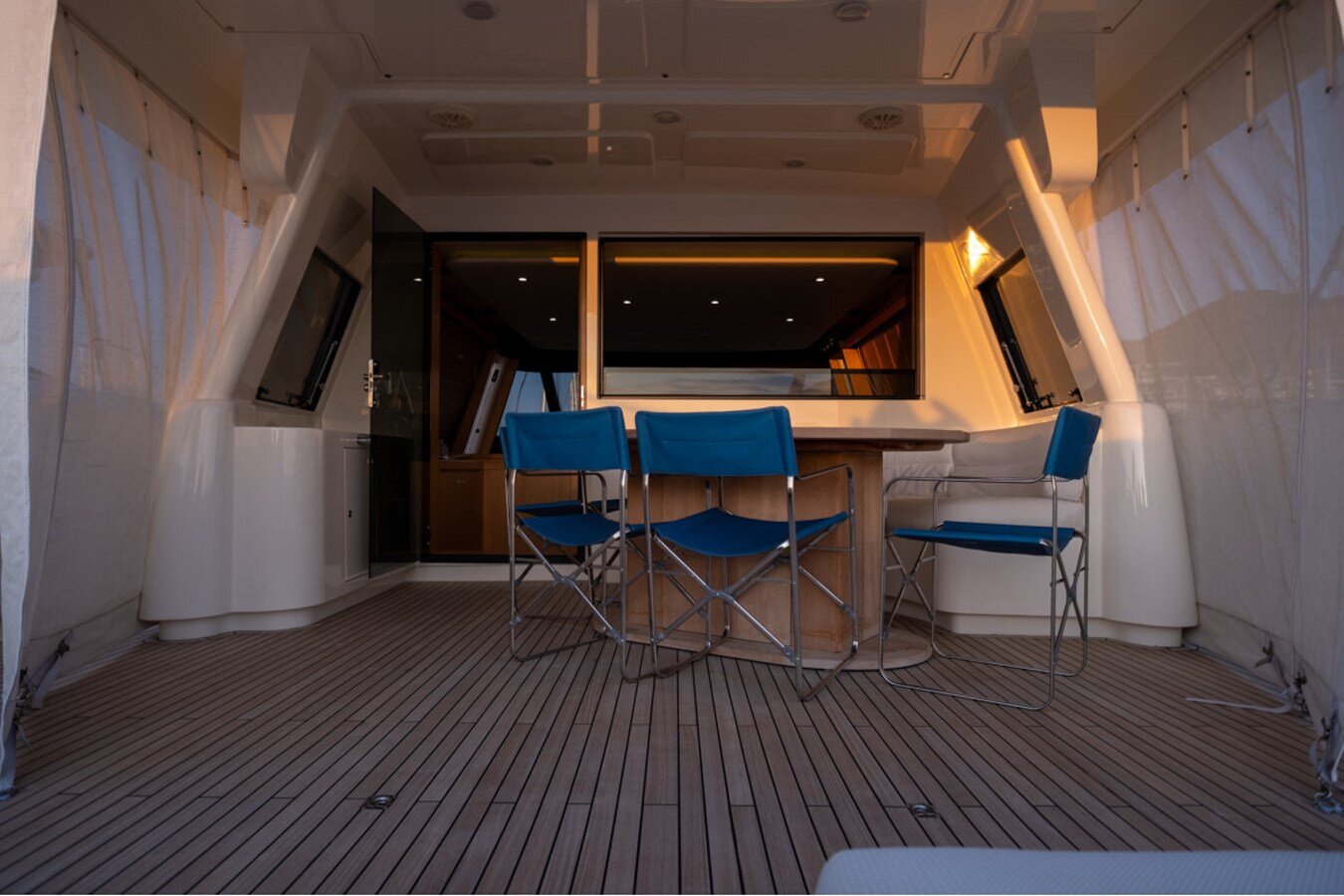 2008-ferretti-custom-line-86-f62b46