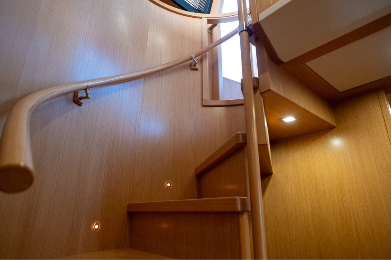 2008-ferretti-custom-line-86-f62b46