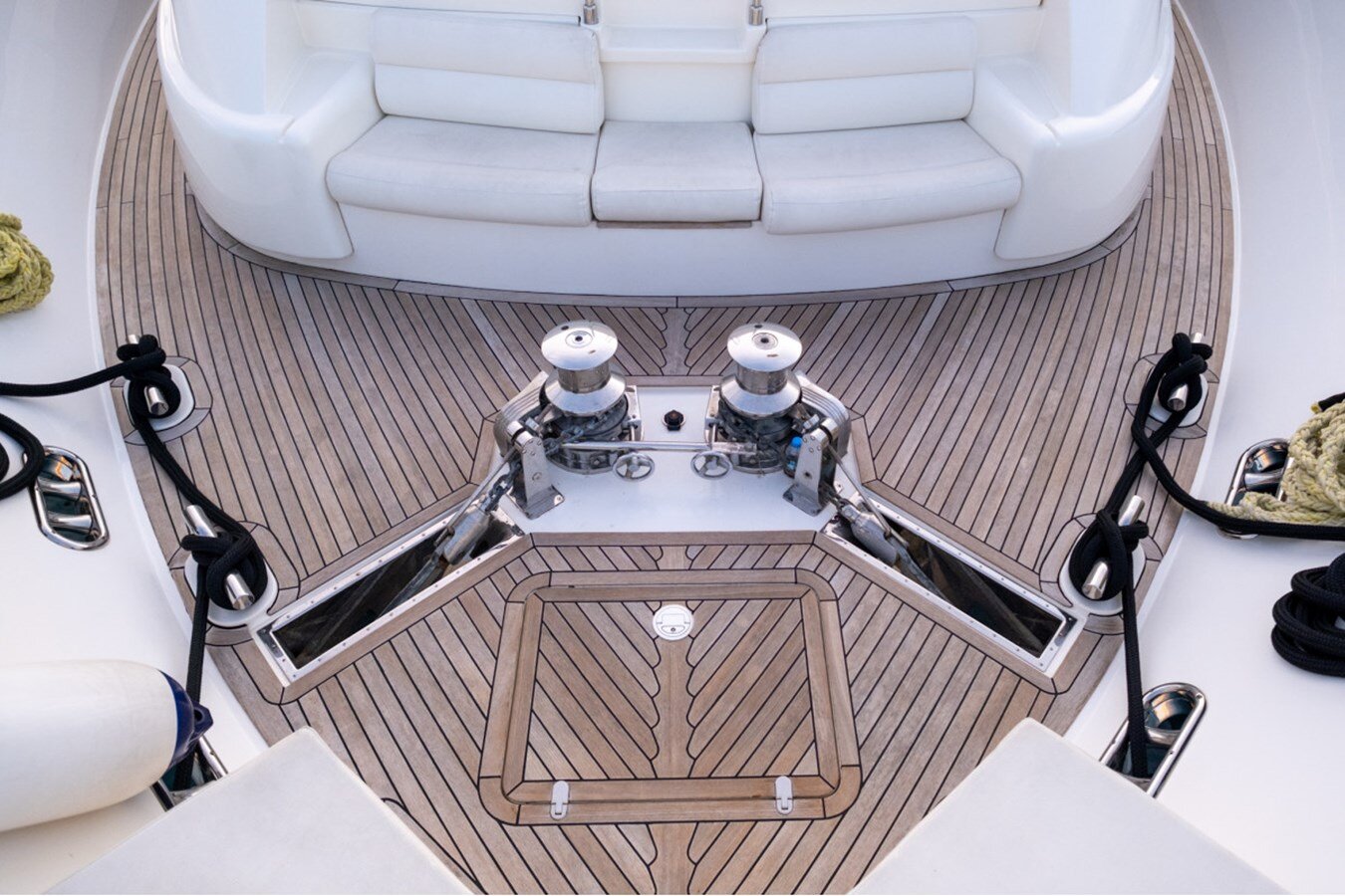 2008-ferretti-custom-line-86-f62b46