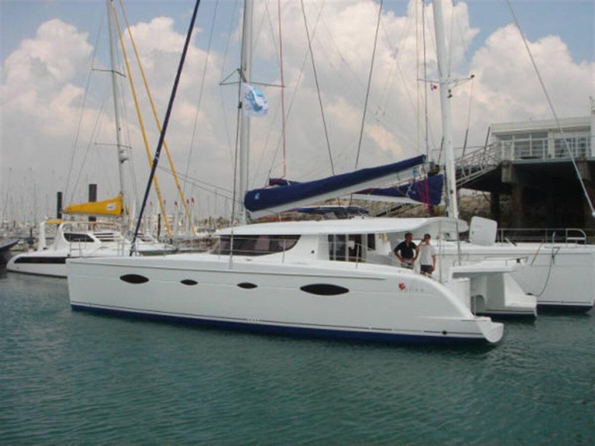 2008-fountaine-pajot-48-2759fd