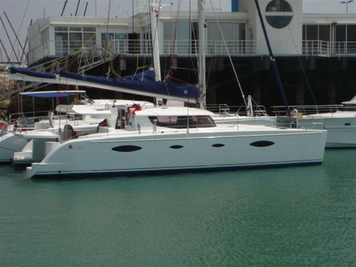 2008-fountaine-pajot-48-2759fd