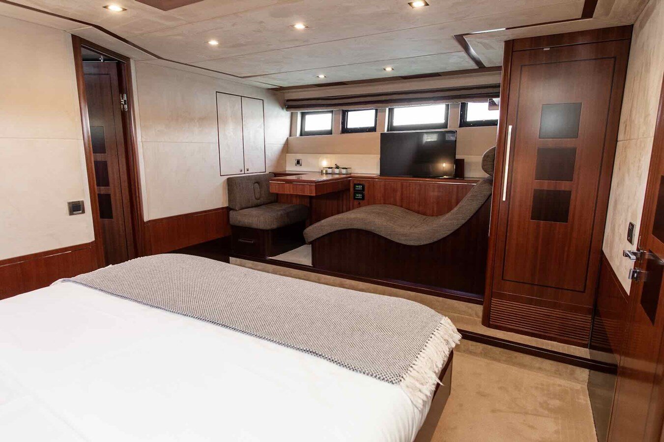 2008 GALEON 65' 6