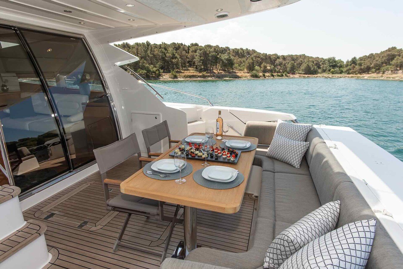 2008 GALEON 65' 6