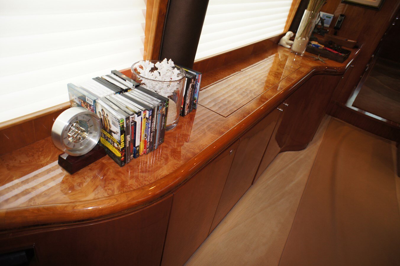 2008-horizon-77-111d23