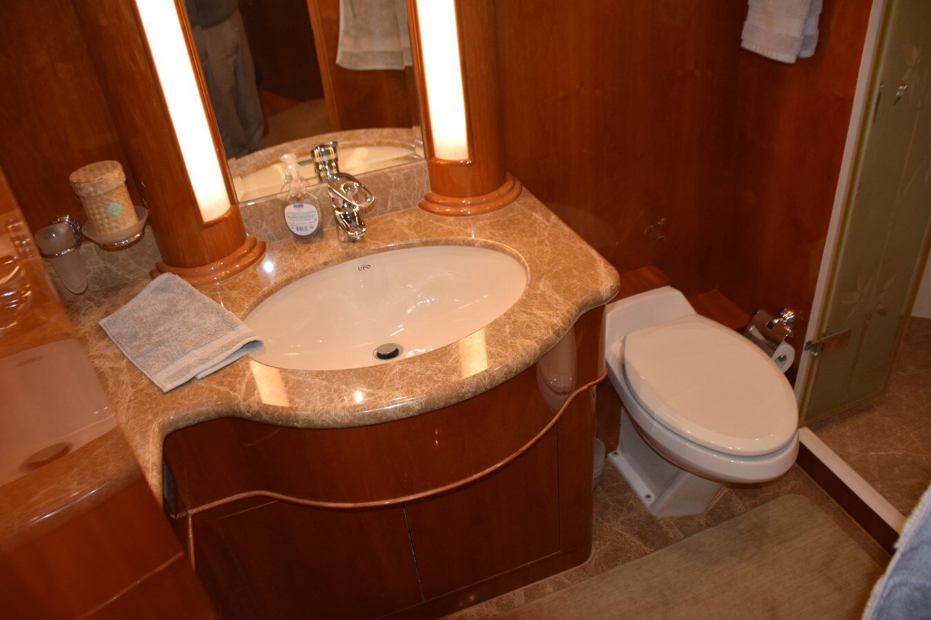 2008-horizon-77-111d23