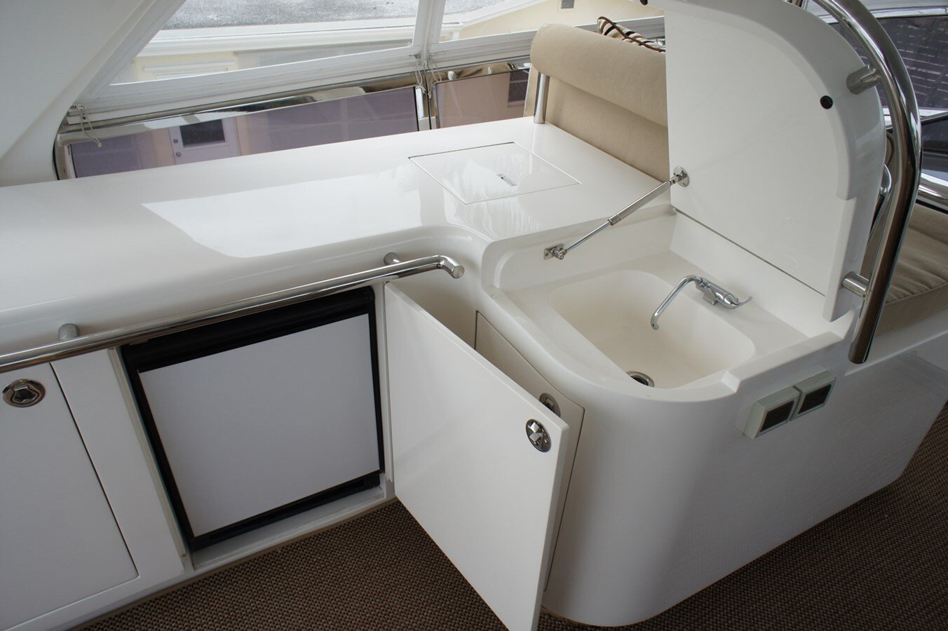 2008-horizon-77-111d23