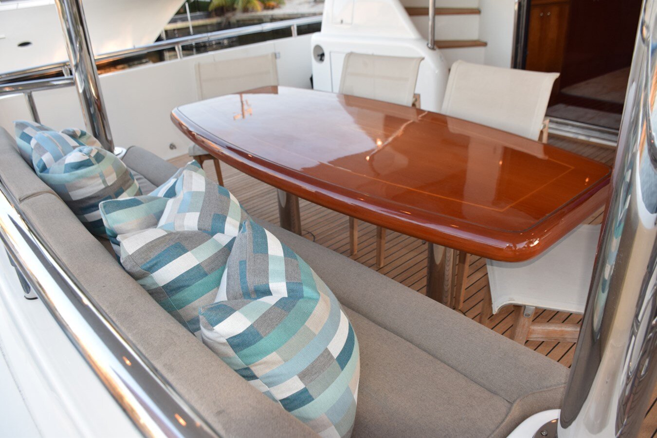 2008-horizon-77-111d23