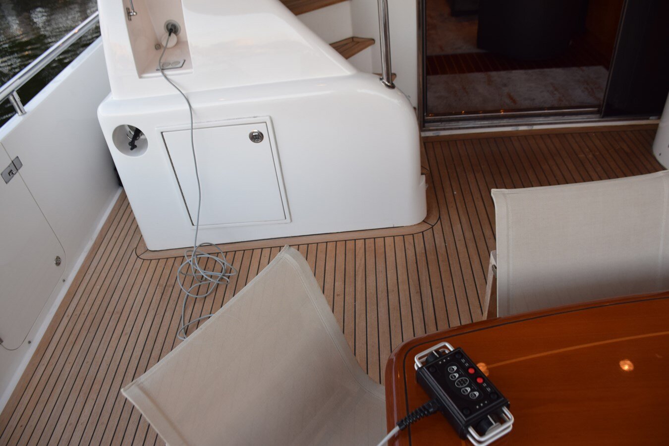 2008-horizon-77-111d23