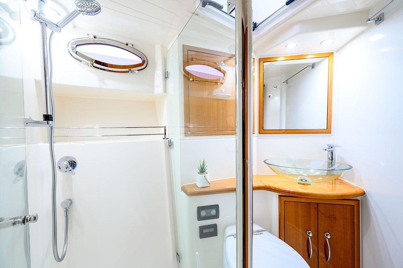 2008-maritimo-51-6-a6d1aa